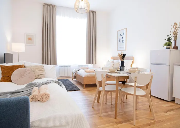 Rentero Varsavska Residence, * Prag