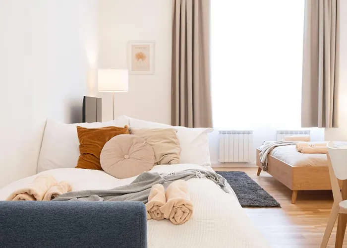 Apartament Rentero Varsavska Residence, *